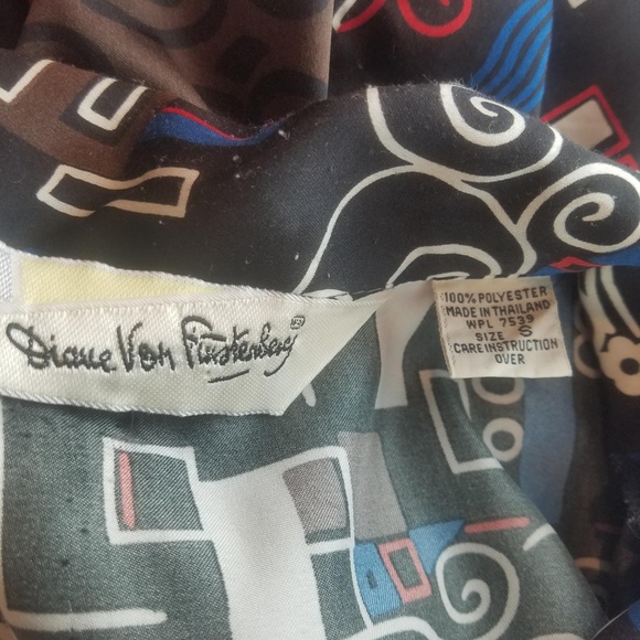 VTG Diane Von Furstenberg Women's Blouse Geometric - Picture 7 of 7
